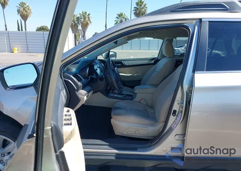 2016 Subaru Outback 2.5I Premium z USA, uszkodzony, nr VIN 4S4BSACC3G3340472